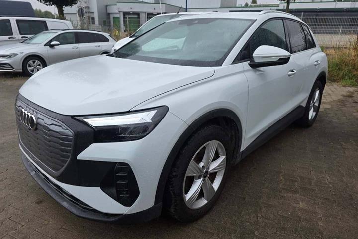 Hvid Audi Q4 e-tron fra 2023