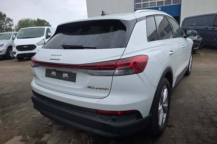 Hvid Audi Q4 e-tron fra 2023