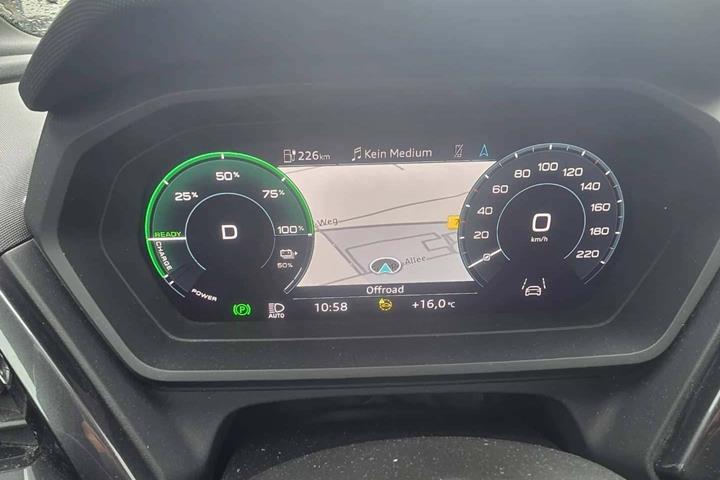 Hvid Audi Q4 e-tron fra 2023