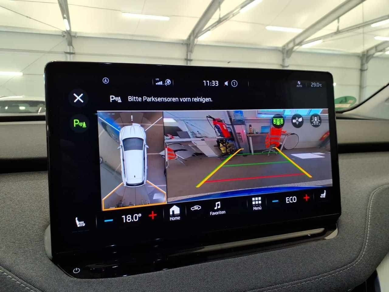 Blå Skoda Enyaq fra 2023