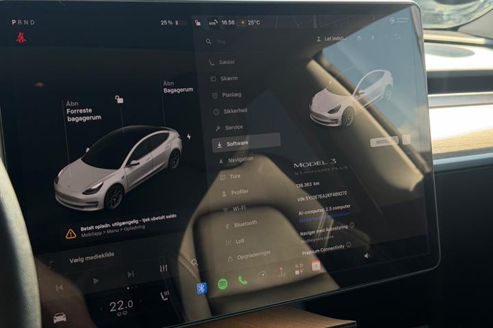 Hvid Tesla Model 3 fra 2019