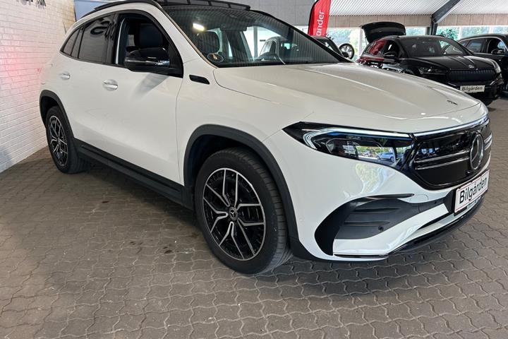 Hvid Mercedes EQA250 fra 2021
