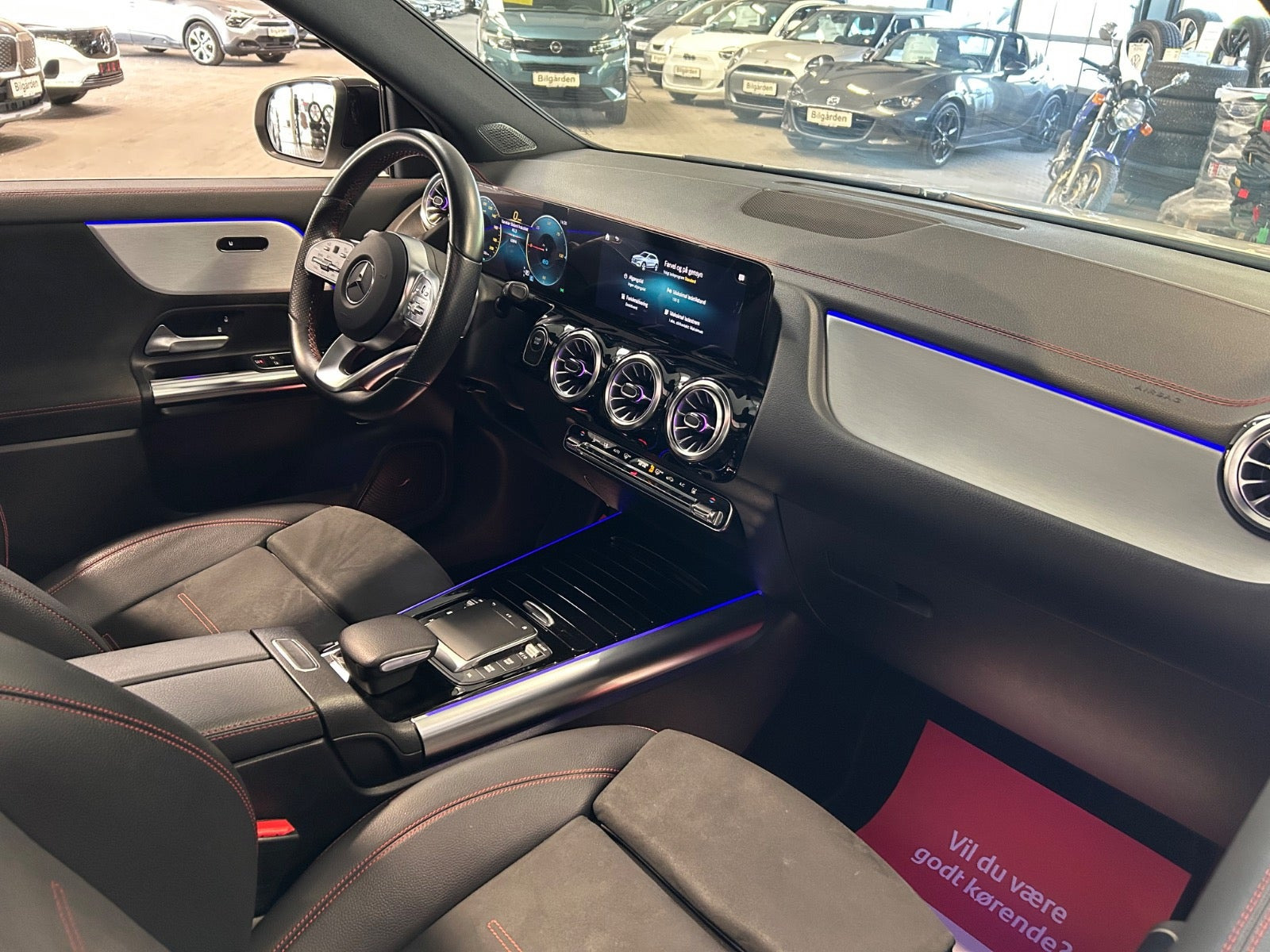 Hvid Mercedes EQA250 fra 2021