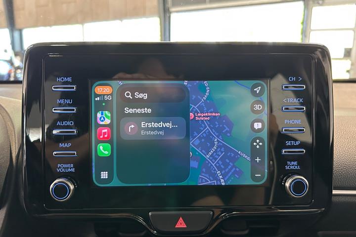 Sølv Toyota Yaris fra 2020