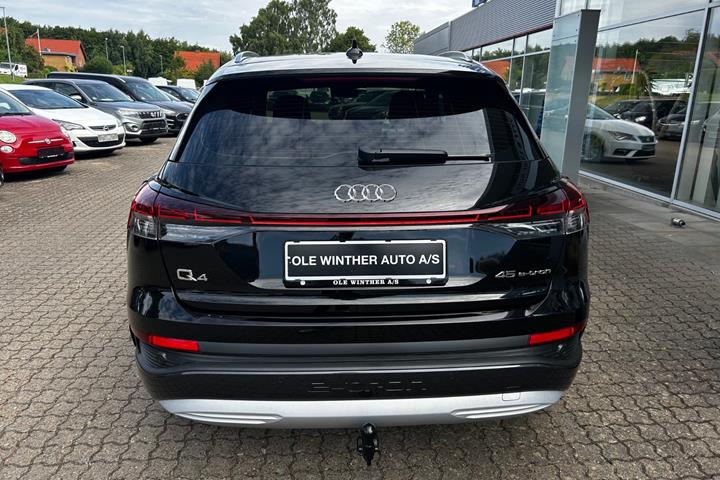 Sort Audi Q4 e-tron fra 2024