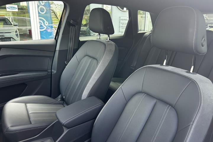 Sort Audi Q4 e-tron fra 2024