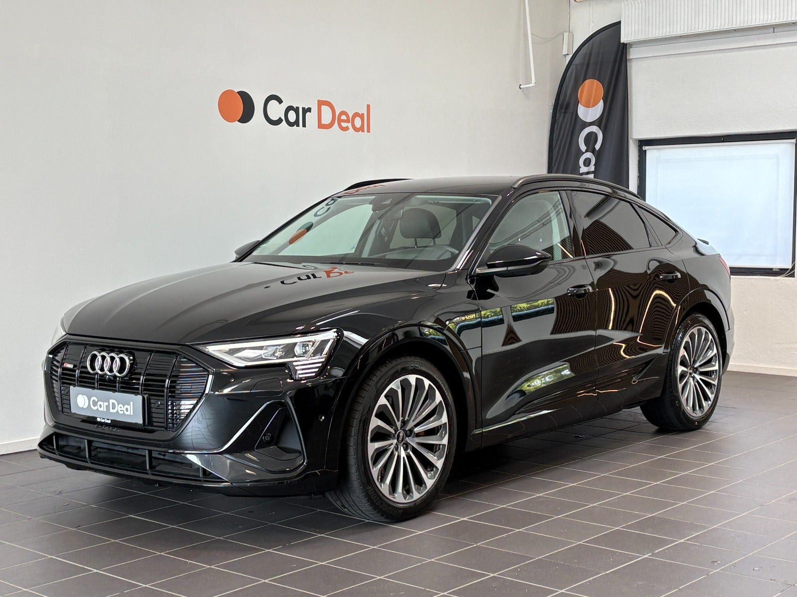 Sort Audi e-tron fra 2023