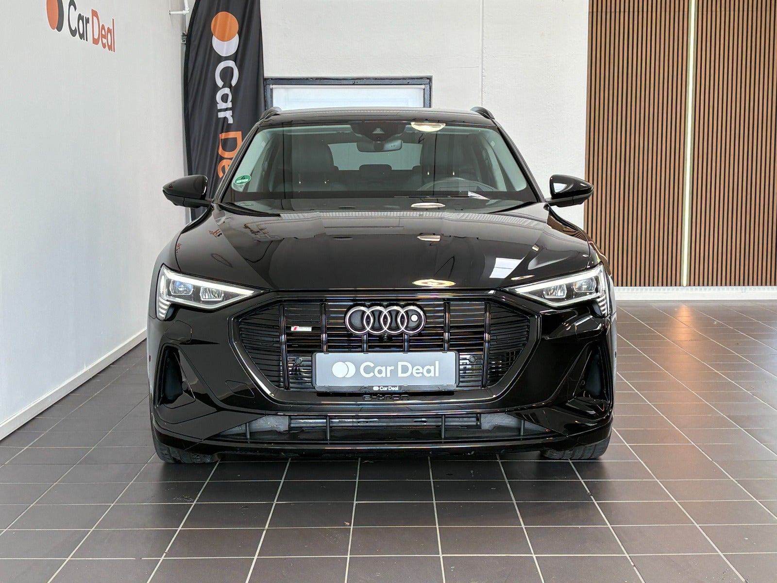 Sort Audi e-tron fra 2023