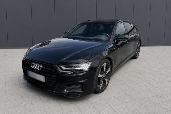 Sort Audi A 6 fra 2020