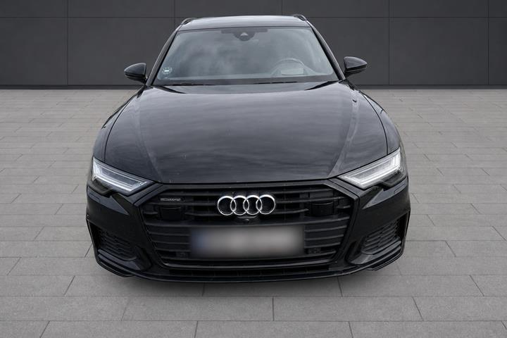 Sort Audi A 6 fra 2020