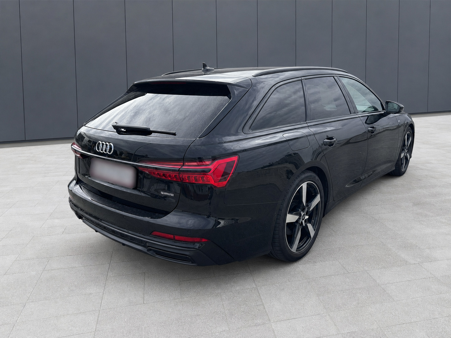 Sort Audi A 6 fra 2020