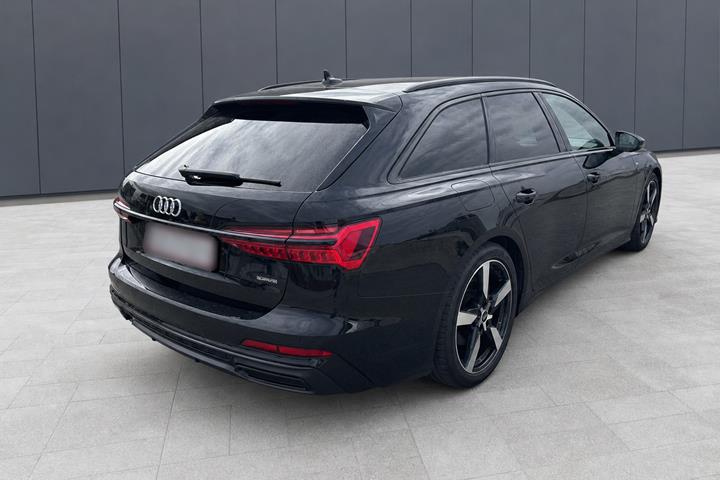 Sort Audi A 6 fra 2020