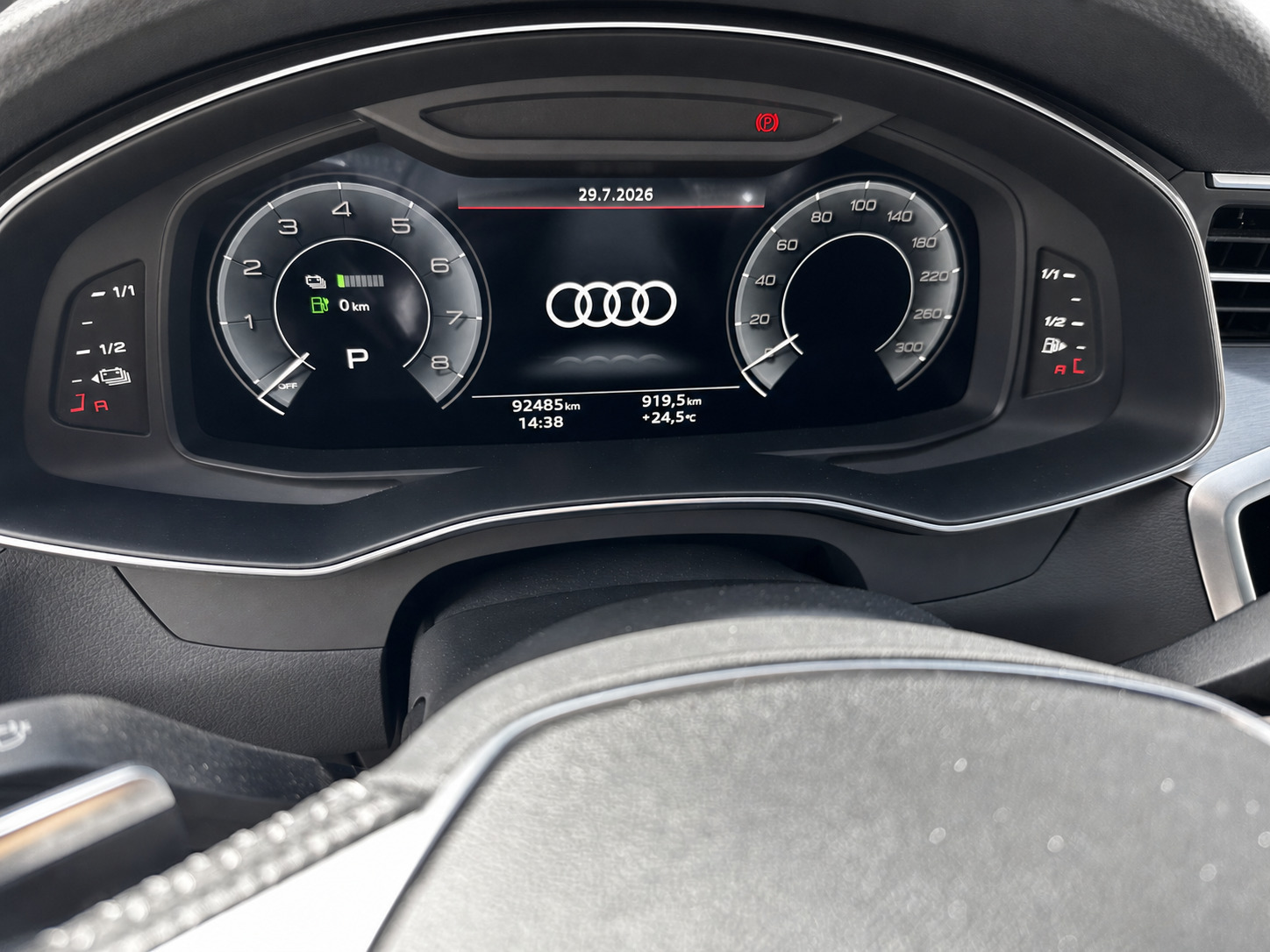 Sort Audi A 6 fra 2020
