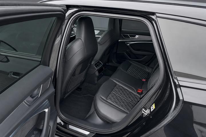 Sort Audi A 6 fra 2020
