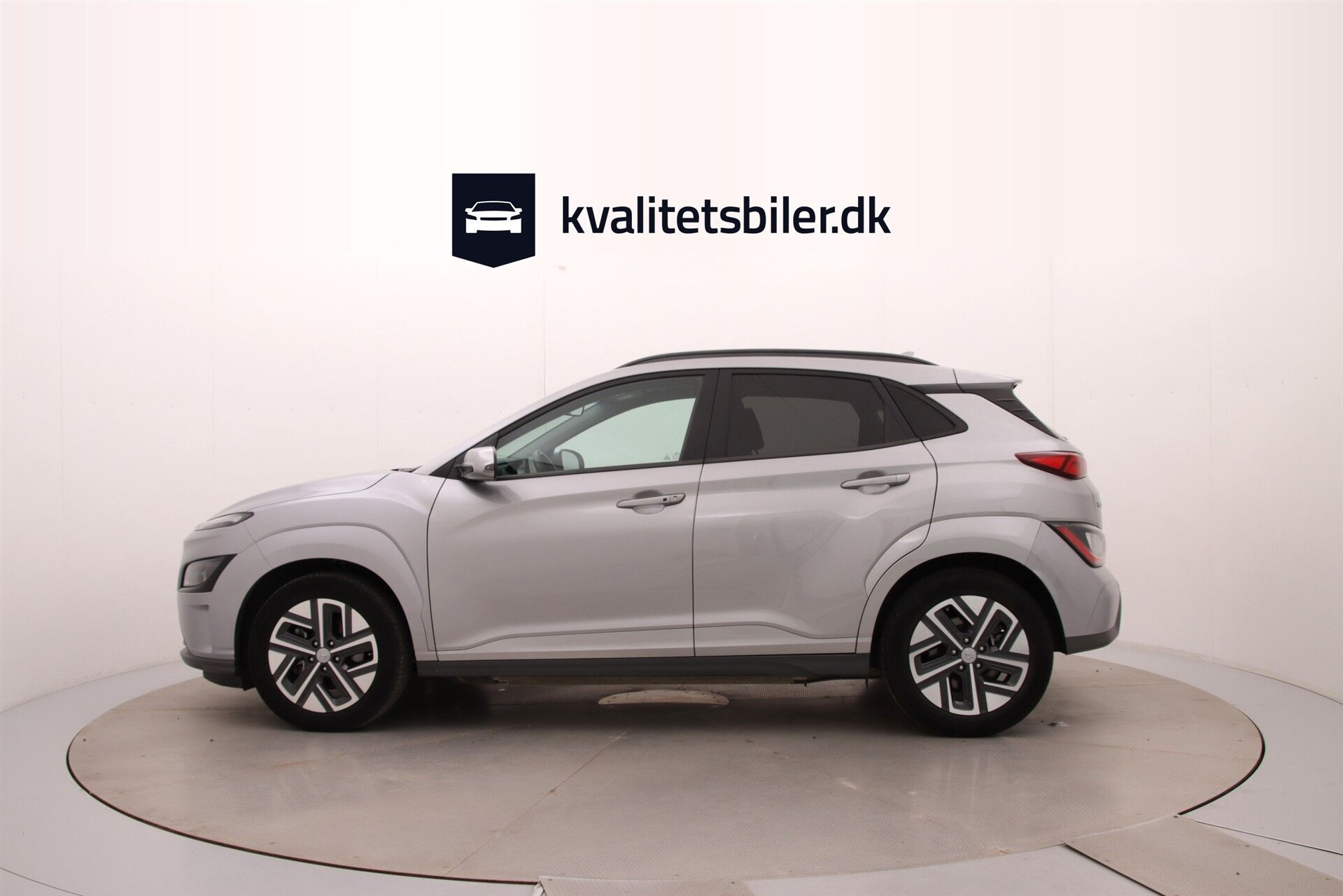 Sølv Hyundai Kona fra 2023