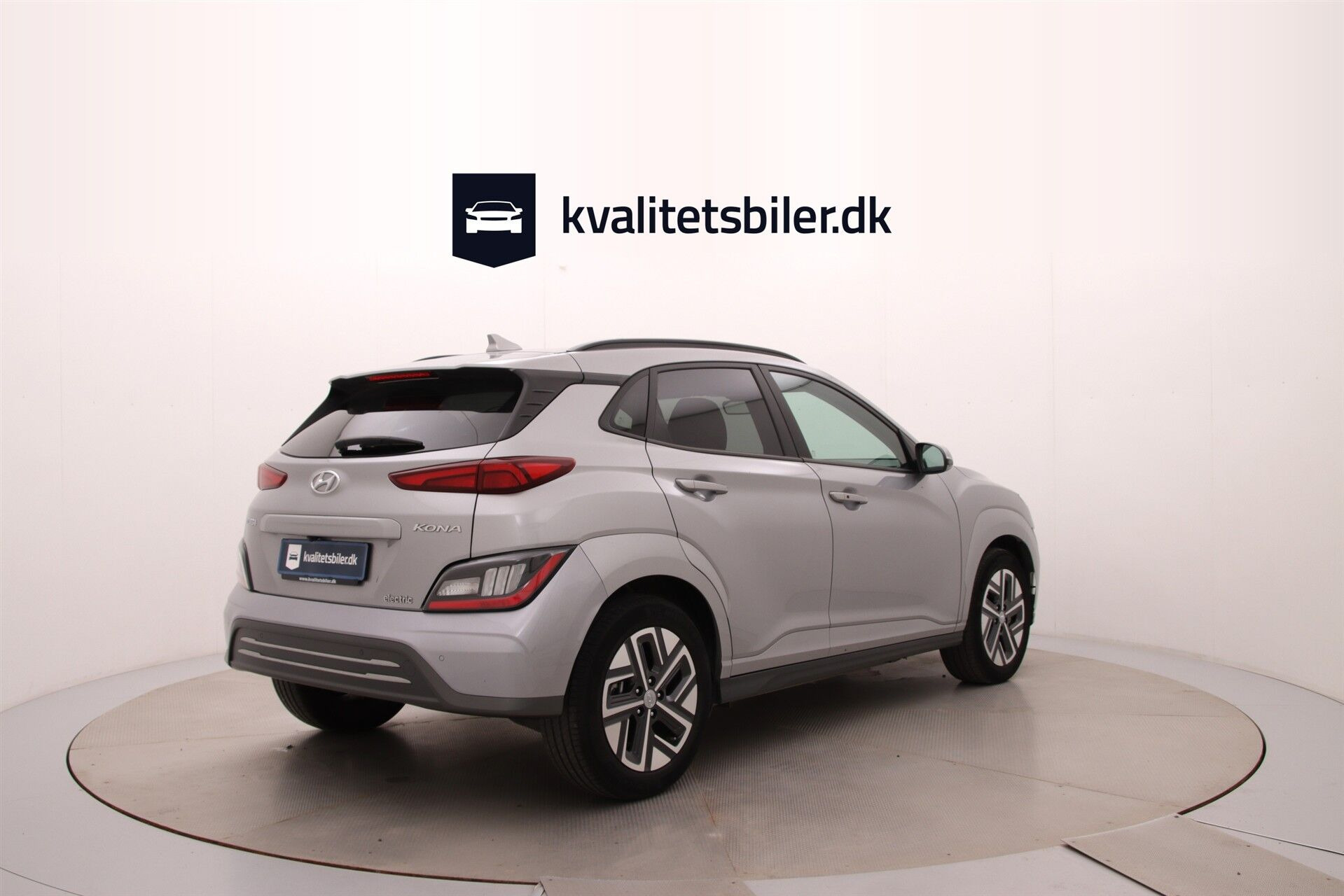 Sølv Hyundai Kona fra 2023