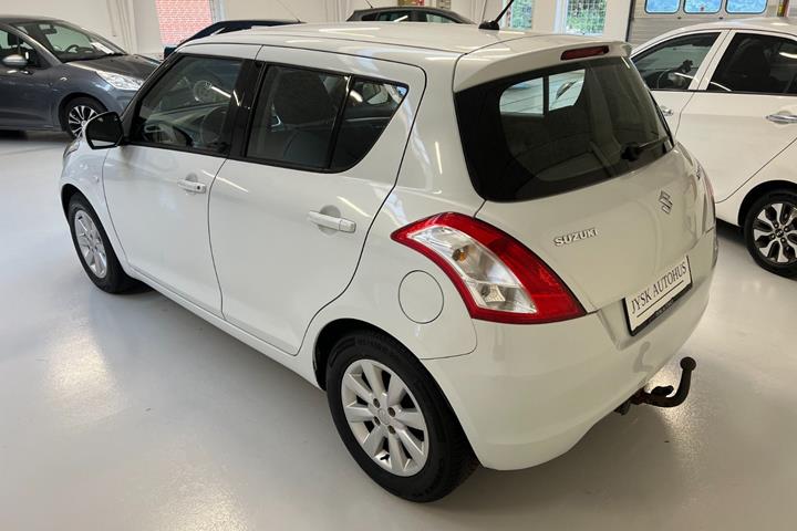 Hvid Suzuki Swift fra 2012