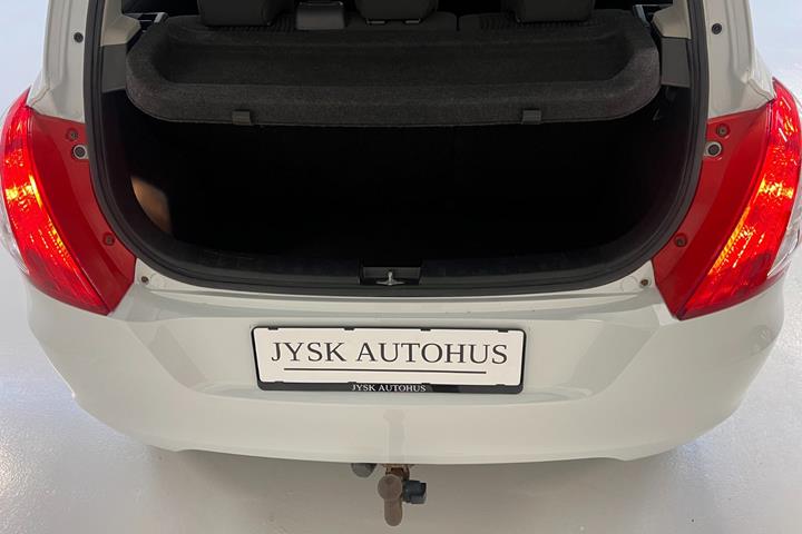 Hvid Suzuki Swift fra 2012