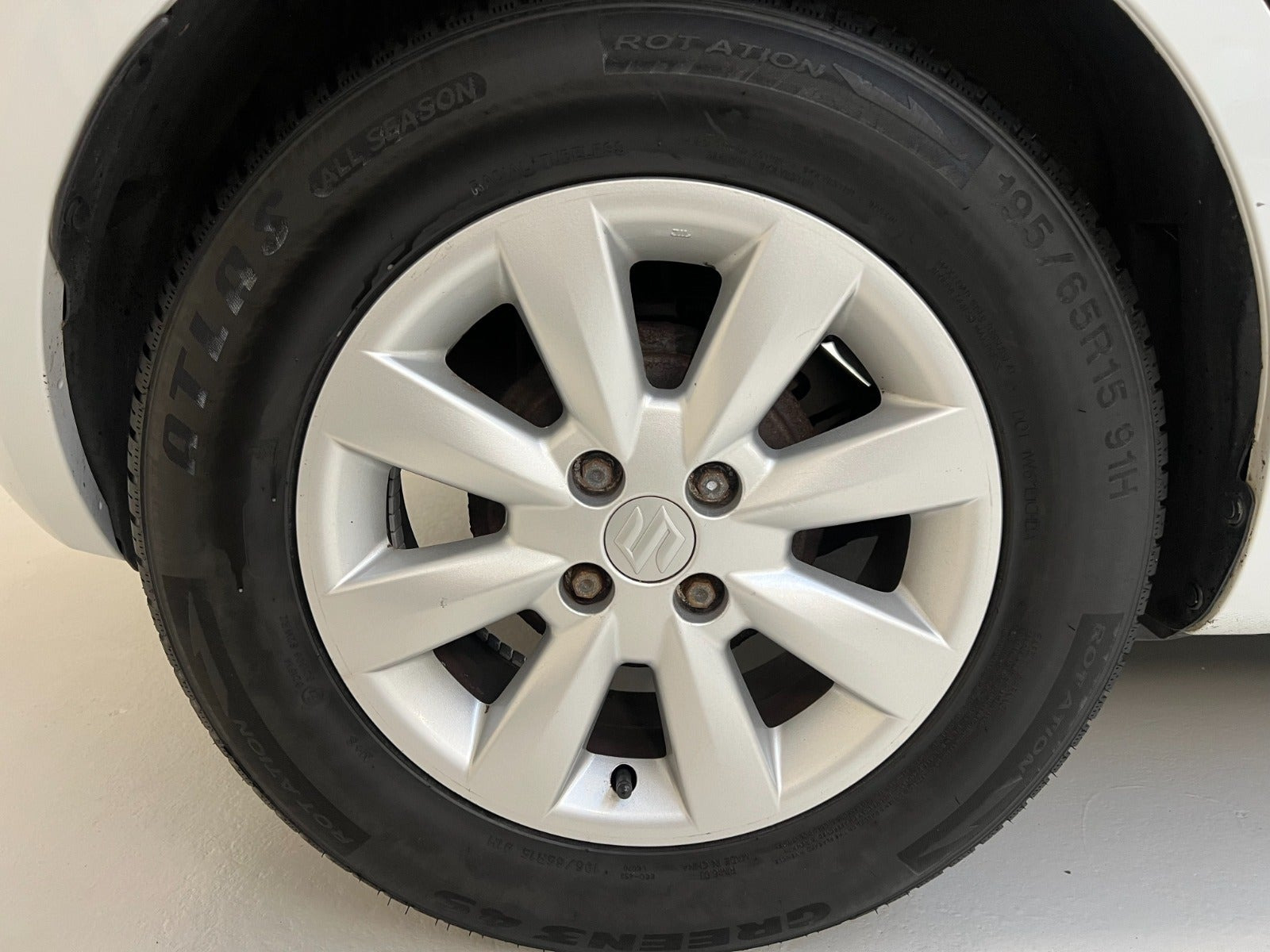 Hvid Suzuki Swift fra 2012