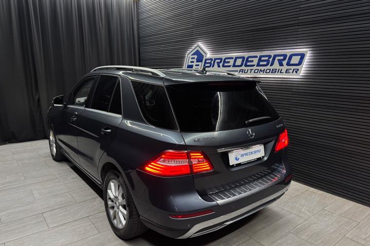 undefined Mercedes ML350 fra 2013