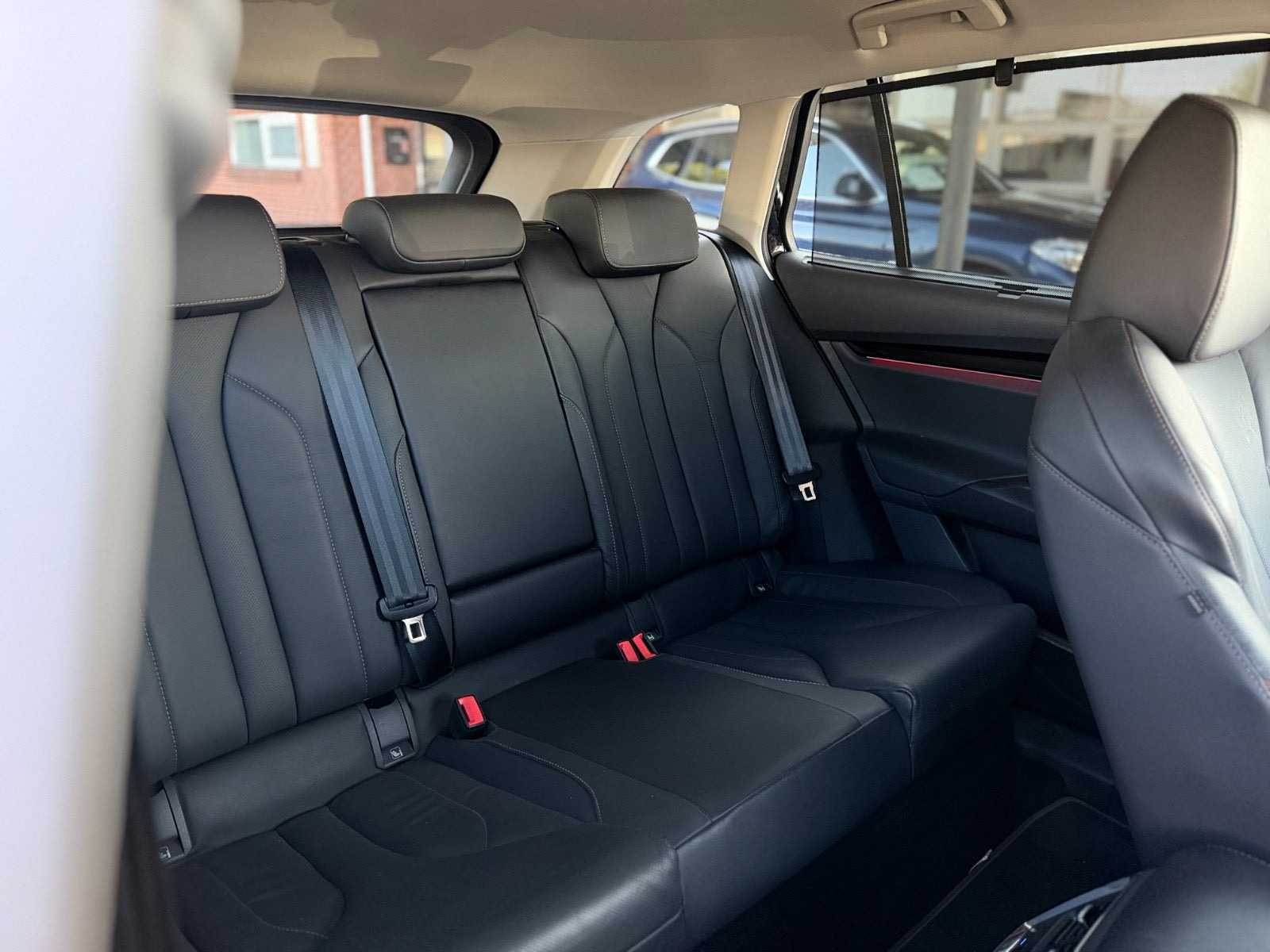 Sort Skoda Enyaq fra 2021