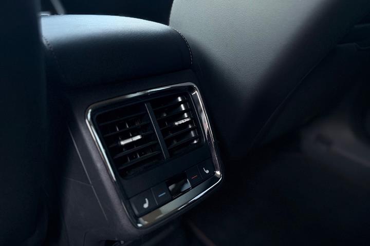 Sort Skoda Enyaq fra 2021