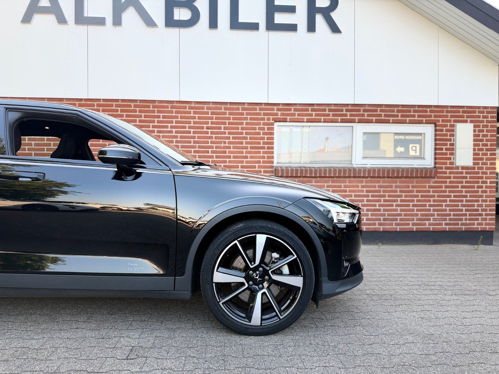 Sort Polestar 2 fra 2020