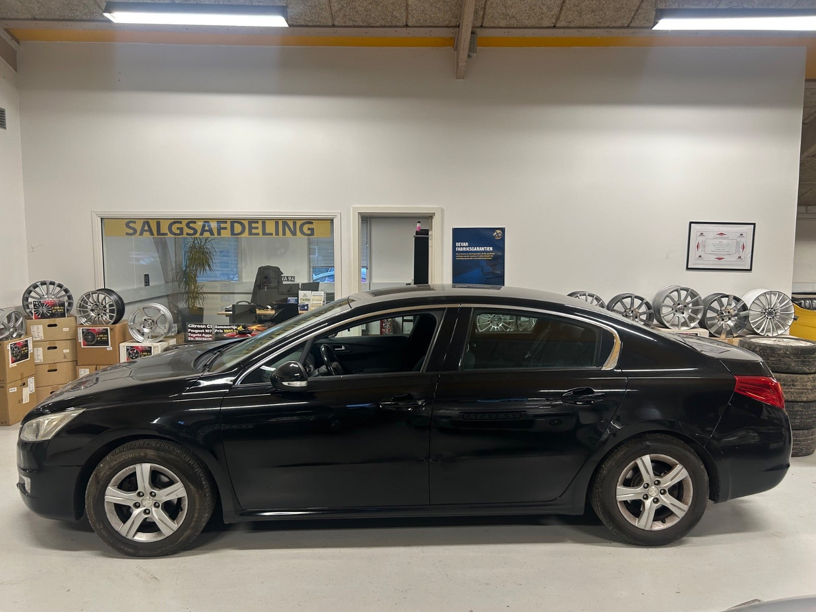 Sort Peugeot 508 fra 2011