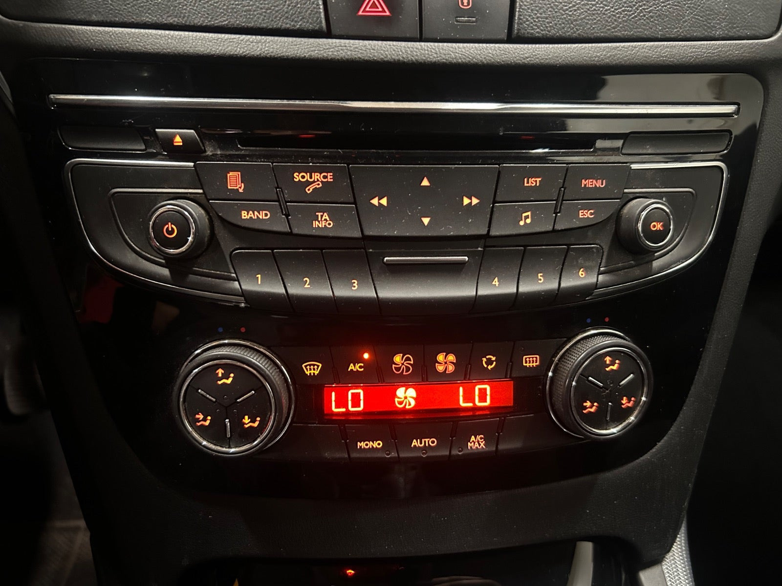 Sort Peugeot 508 fra 2011