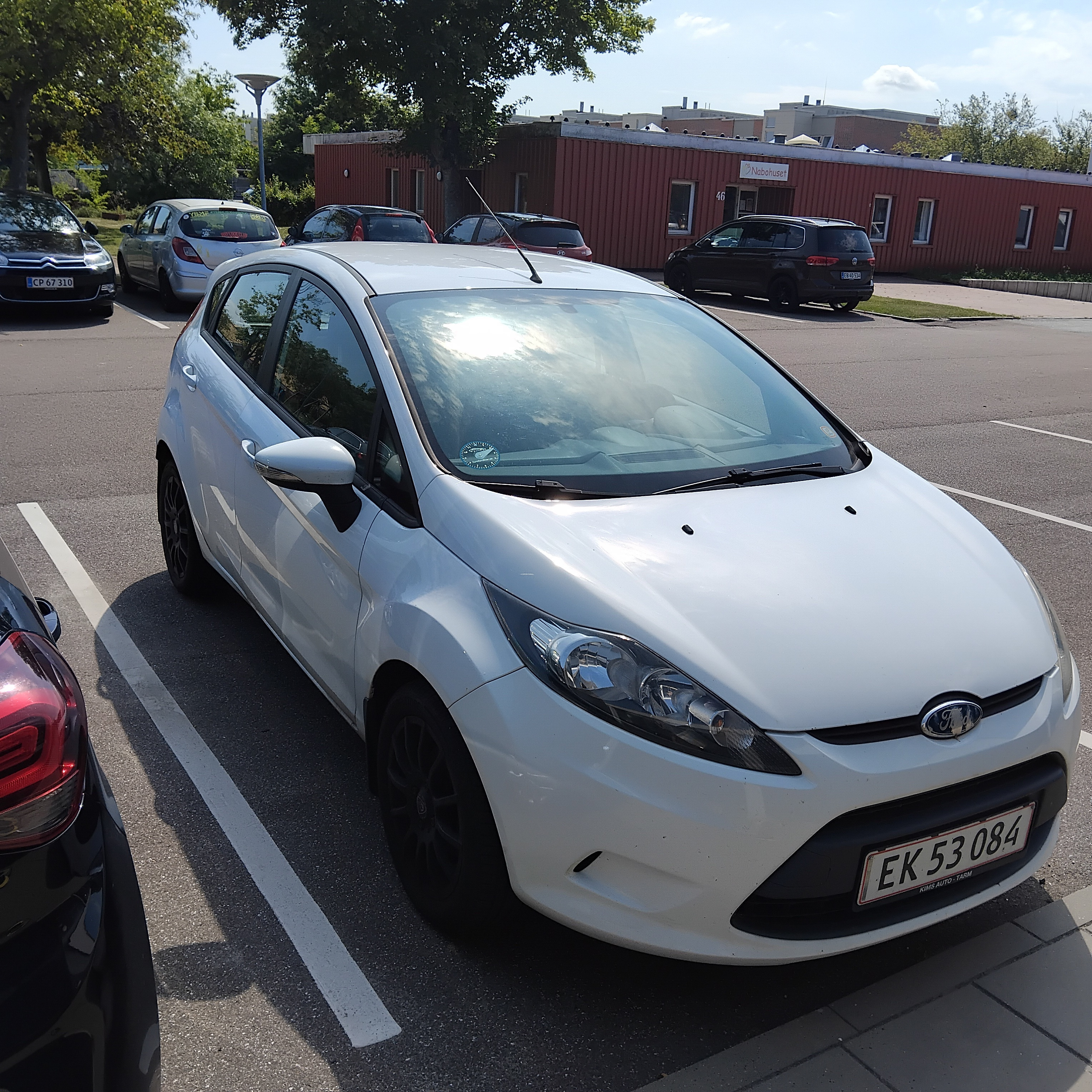 Hvid Ford Fiesta fra 2009