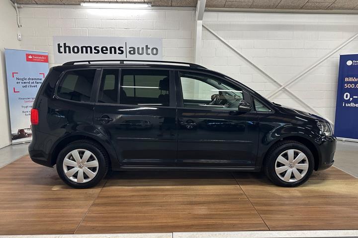 Sort VW Touran fra 2014