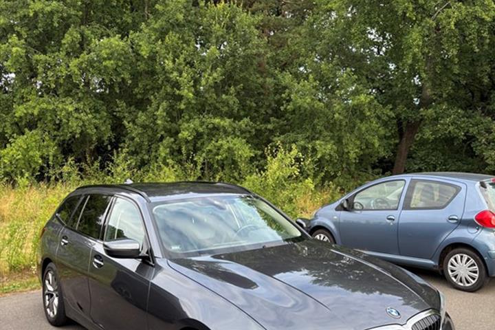 undefined BMW 320d fra 2020