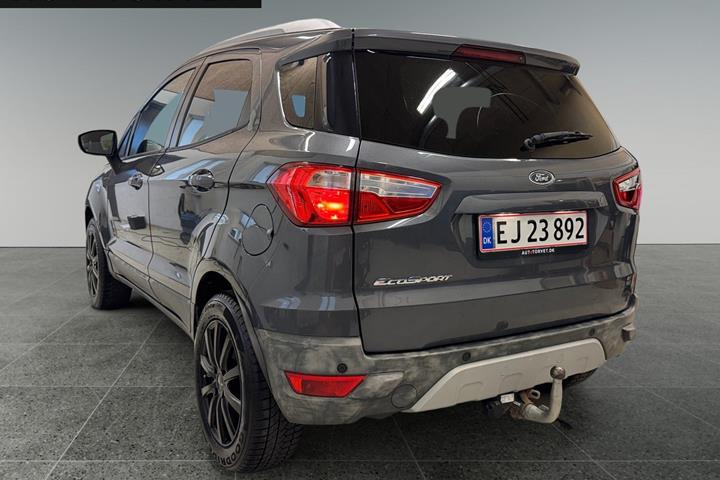 Grå Ford EcoSport fra 2016