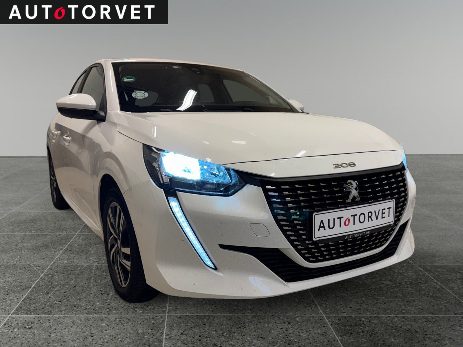 Hvid Peugeot 208 fra 2020