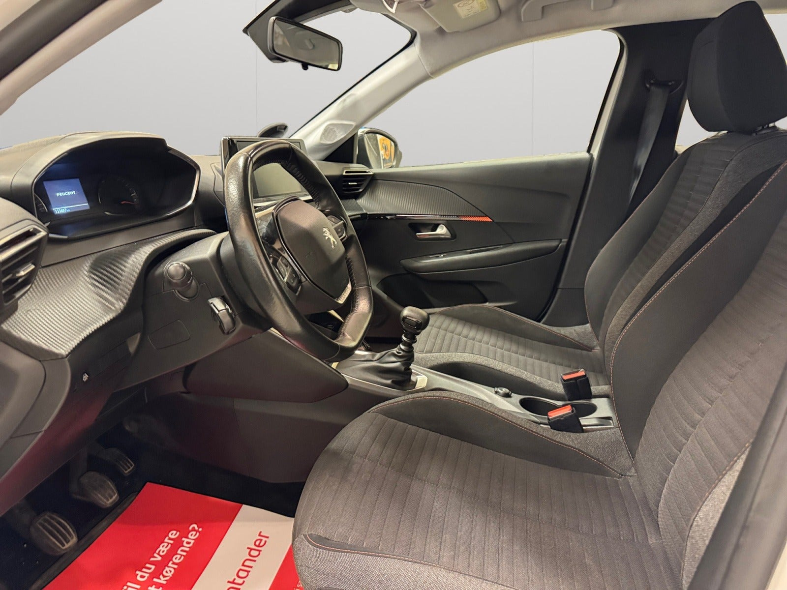 Hvid Peugeot 208 fra 2020
