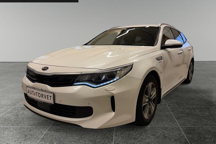 Hvid Kia Optima fra 2017 set udefra