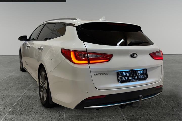 Hvid Kia Optima fra 2017
