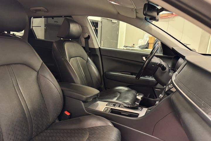 Hvid Kia Optima fra 2017