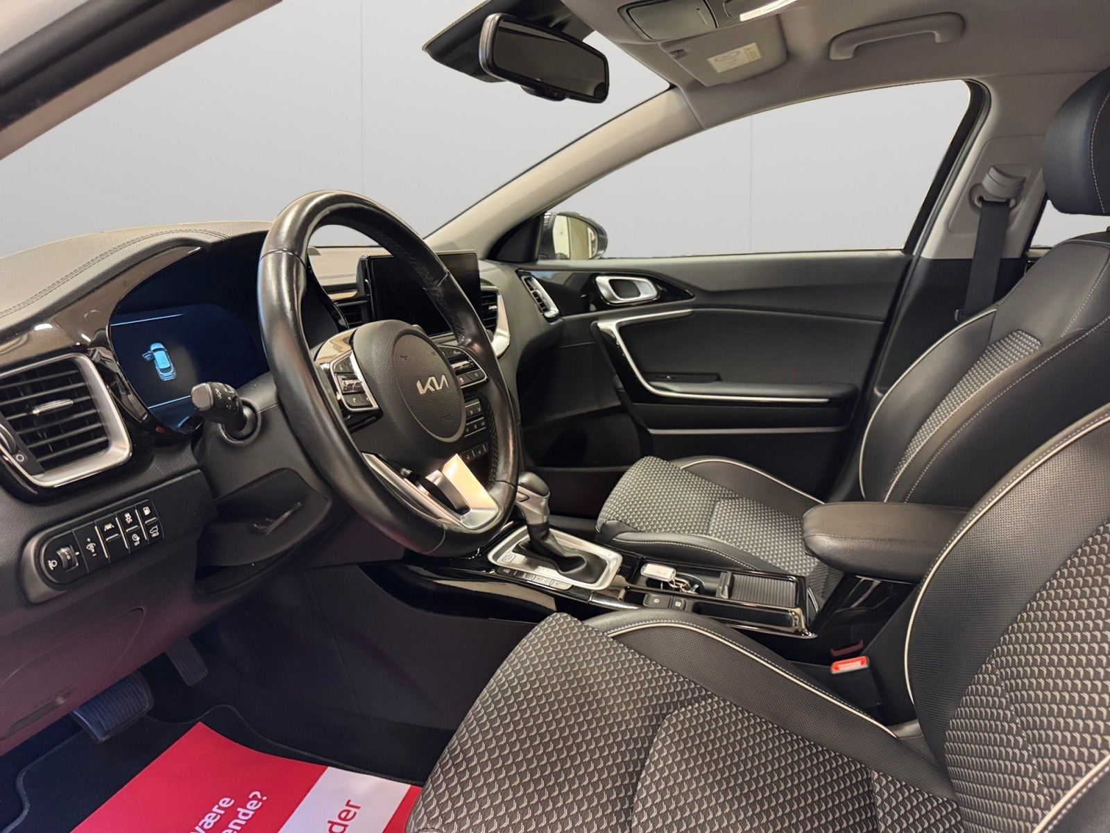 Hvid Kia XCeed fra 2022