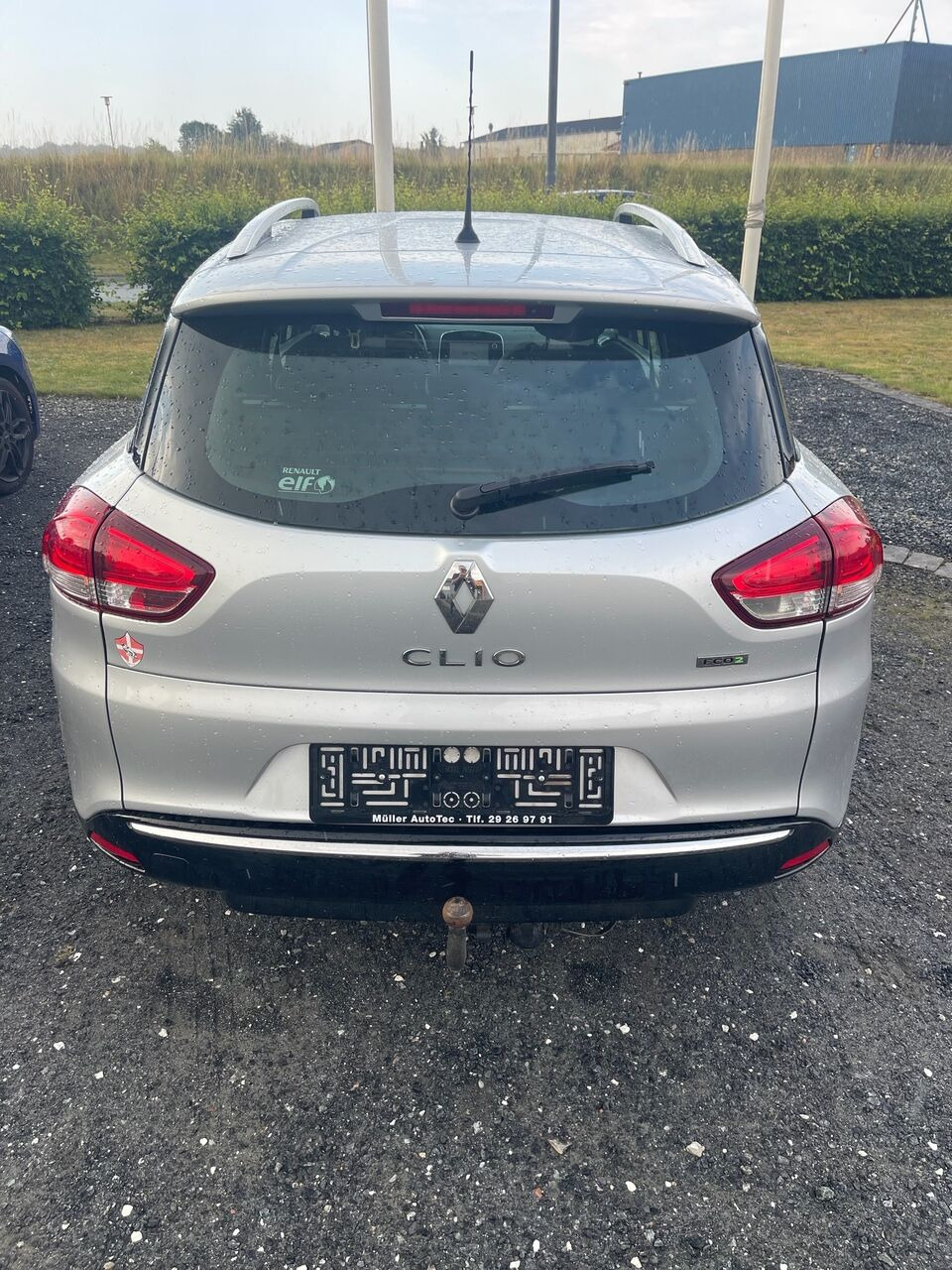 Sølv Renault Clio fra 2018