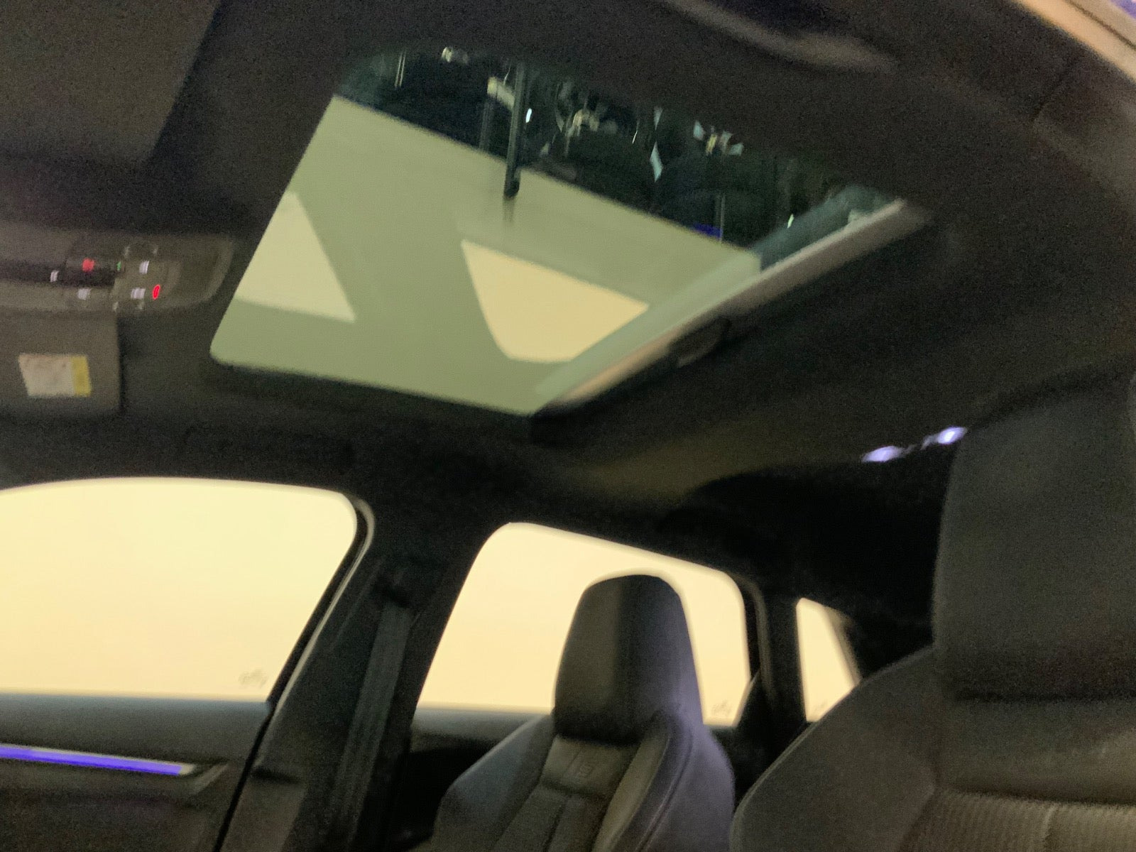 Blå Audi A3 fra 2021