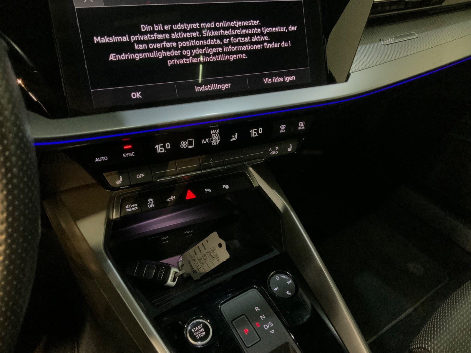 Blå Audi A3 fra 2021