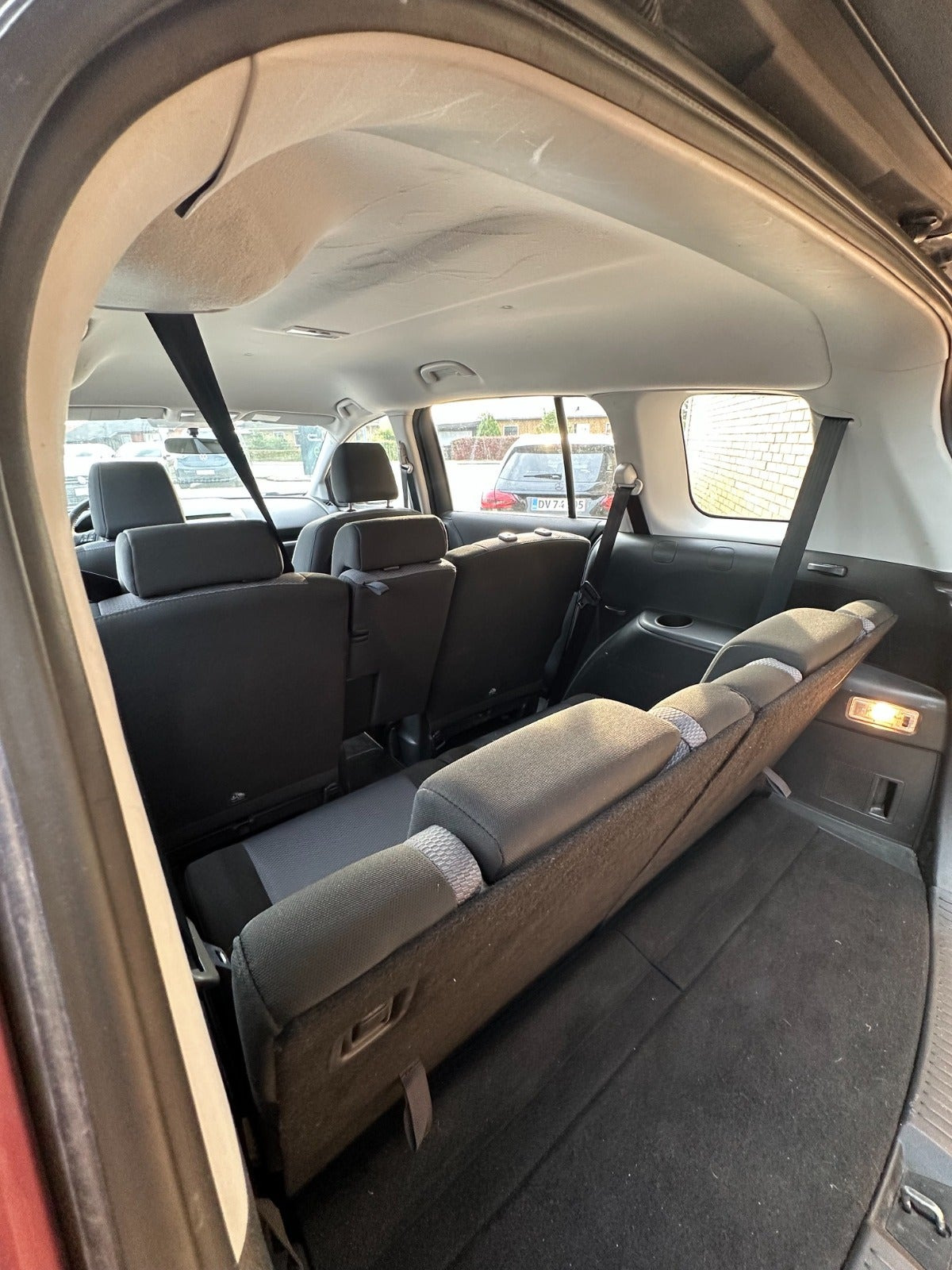Sølv Mazda 5 fra 2008