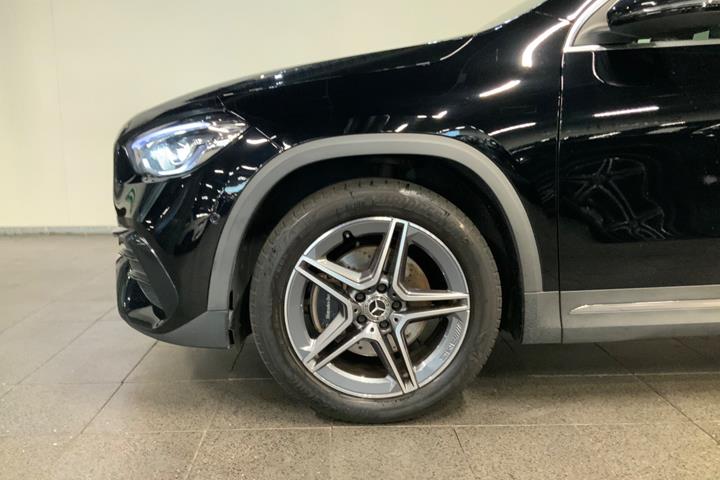 Sort Mercedes GLA250 e fra 2022
