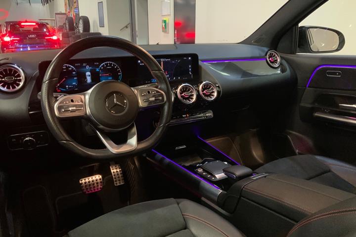 Sort Mercedes GLA250 e fra 2022