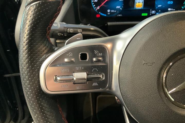 Sort Mercedes GLA250 e fra 2022