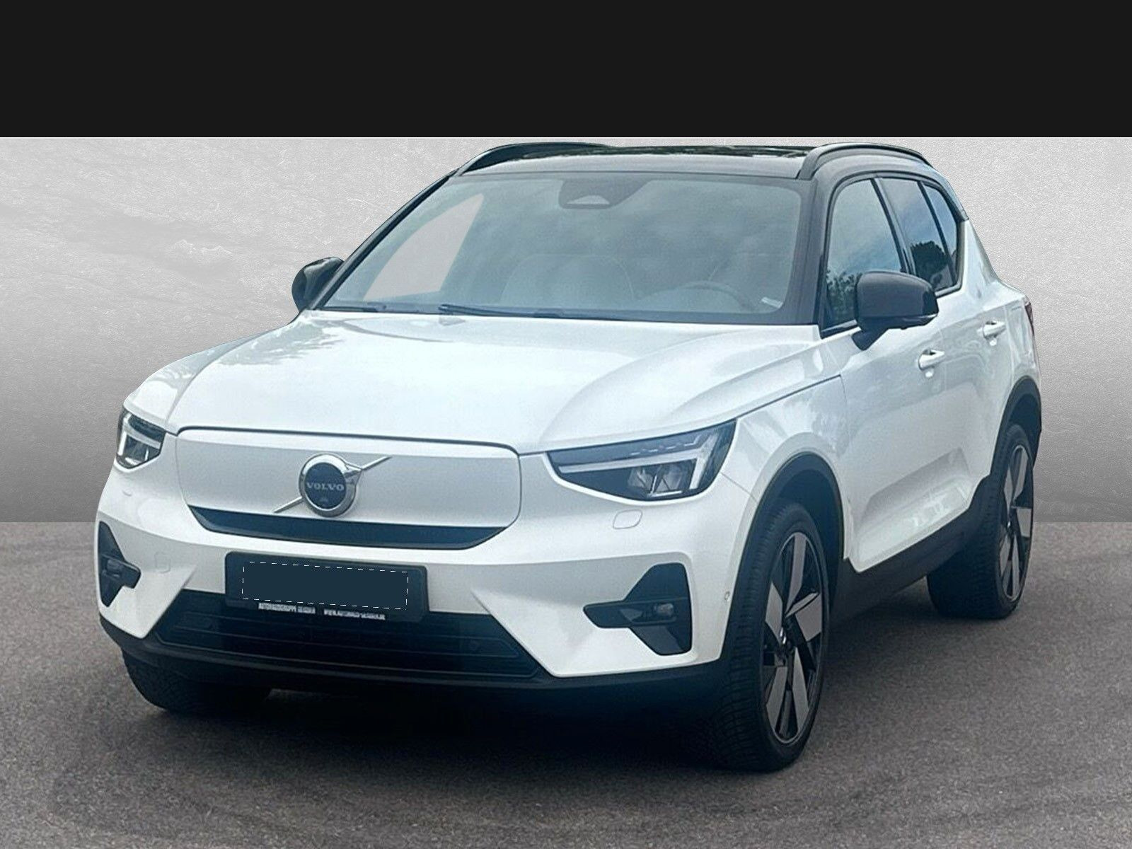 Hvid Volvo XC40 fra 2023