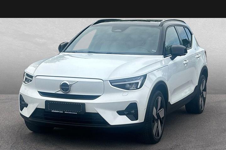 Hvid Volvo XC40 fra 2023