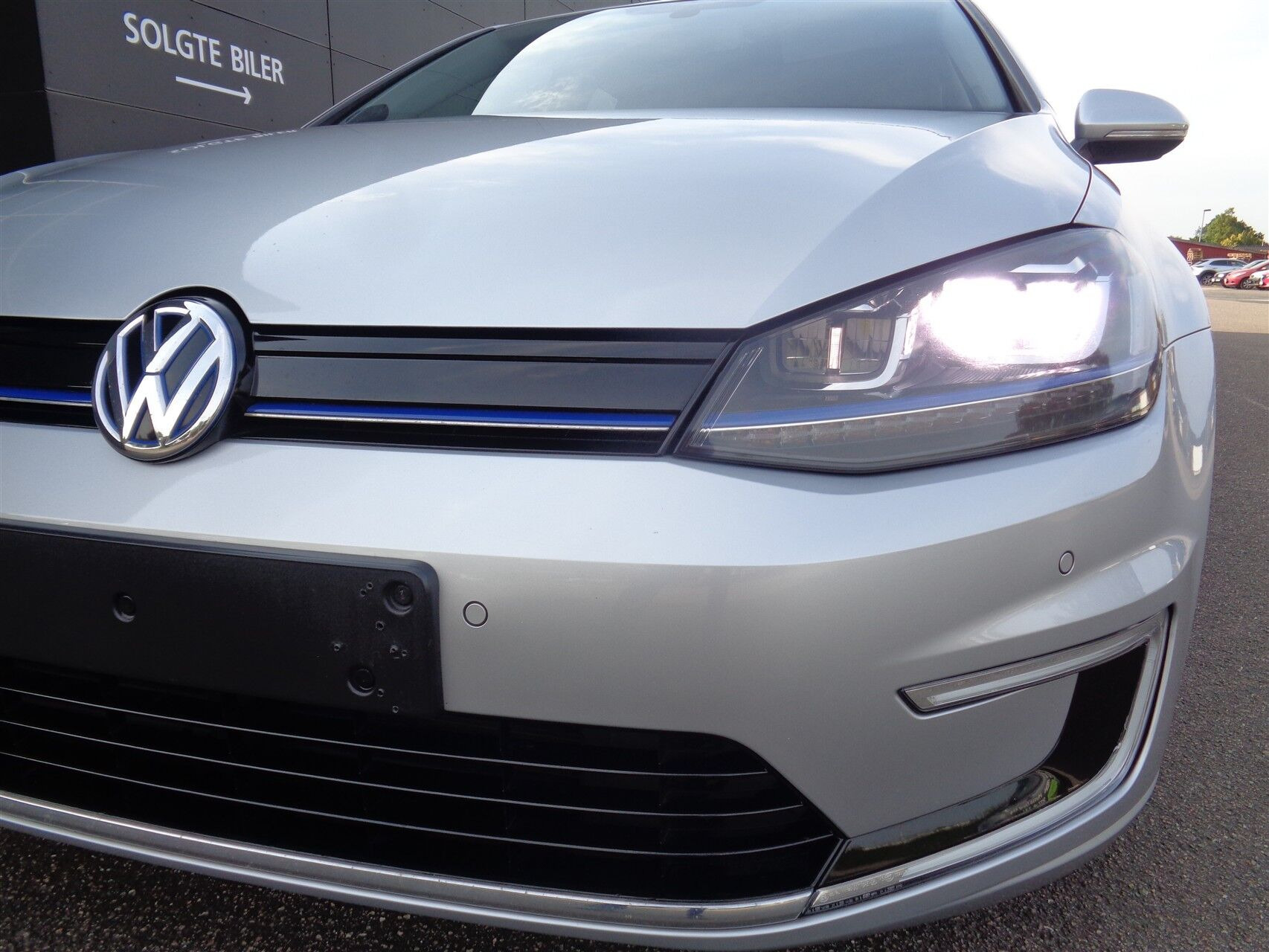 Sølv VW Golf fra 2015