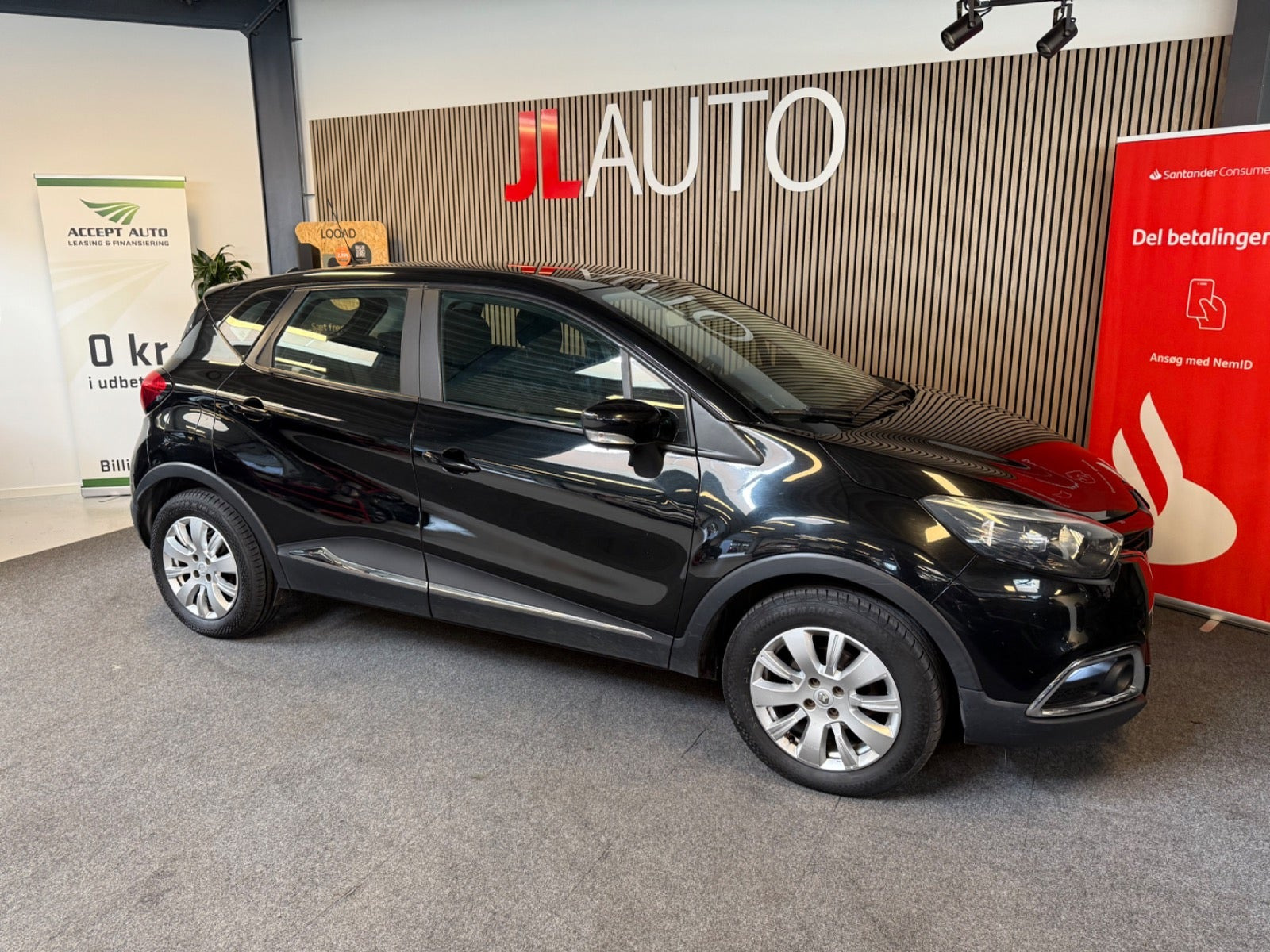 Sort Renault Captur fra 2015
